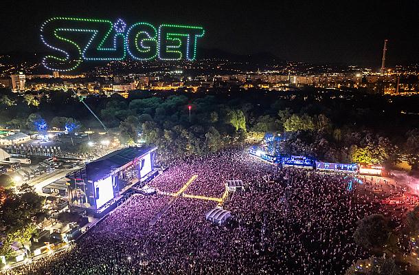 sziget festival crowd