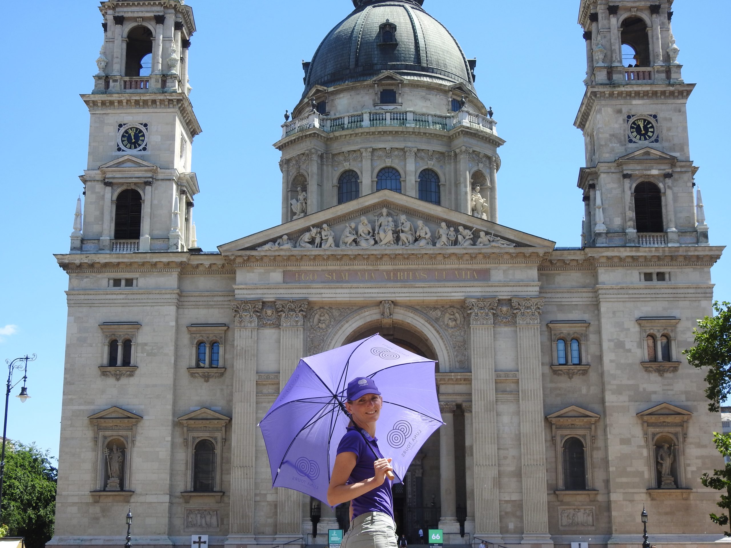 Luna Waling Tours St. Stephen's Basilica
