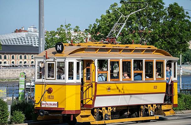 Nostalgia Tram, Budapest