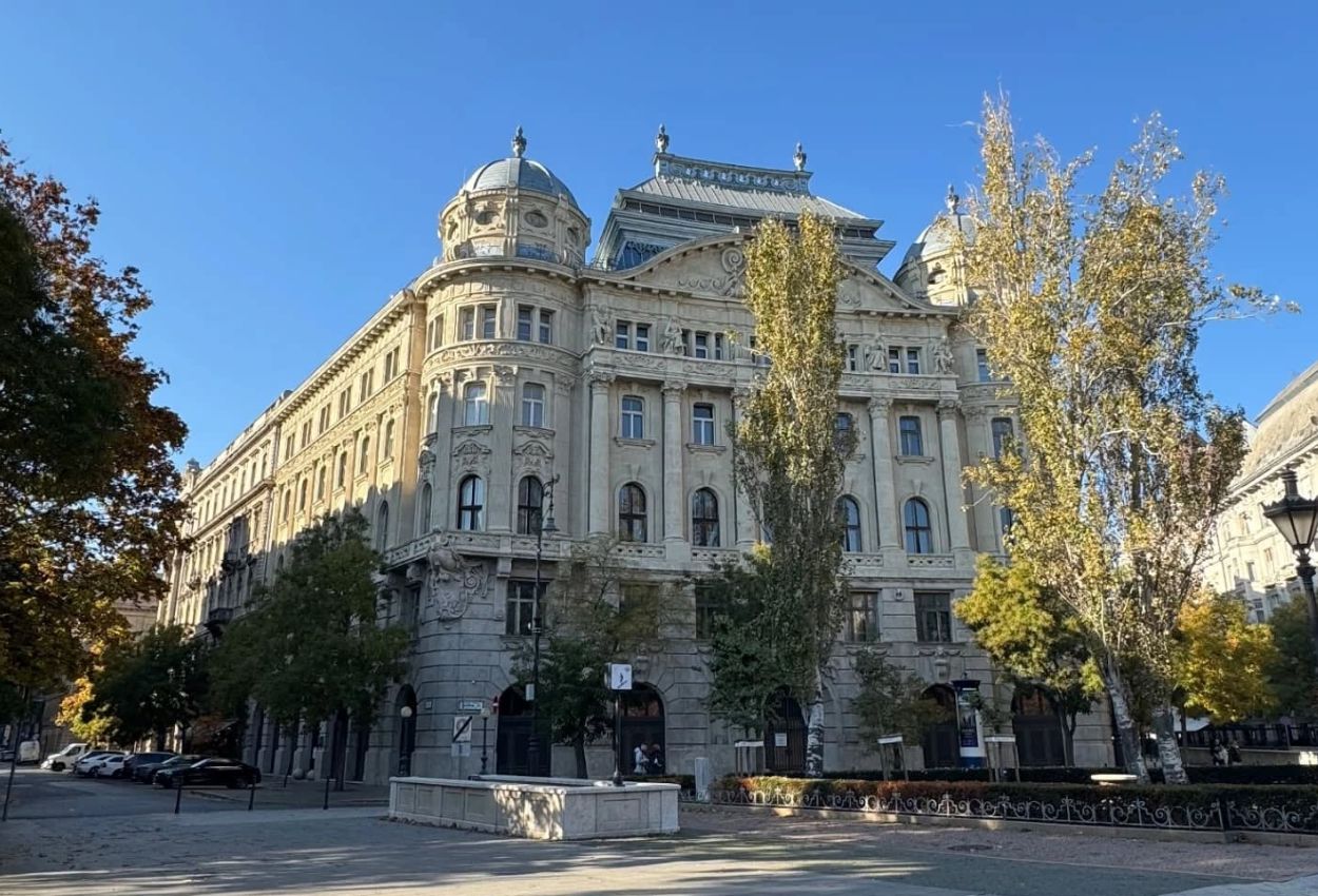 Liberty Square, Budapest
